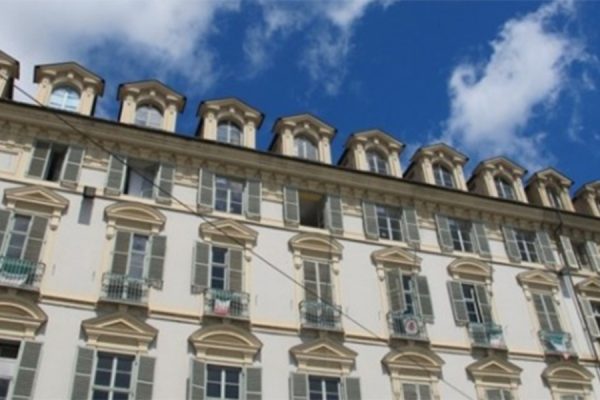 Ufficio mansardato – Piazza Castello 139, Torino